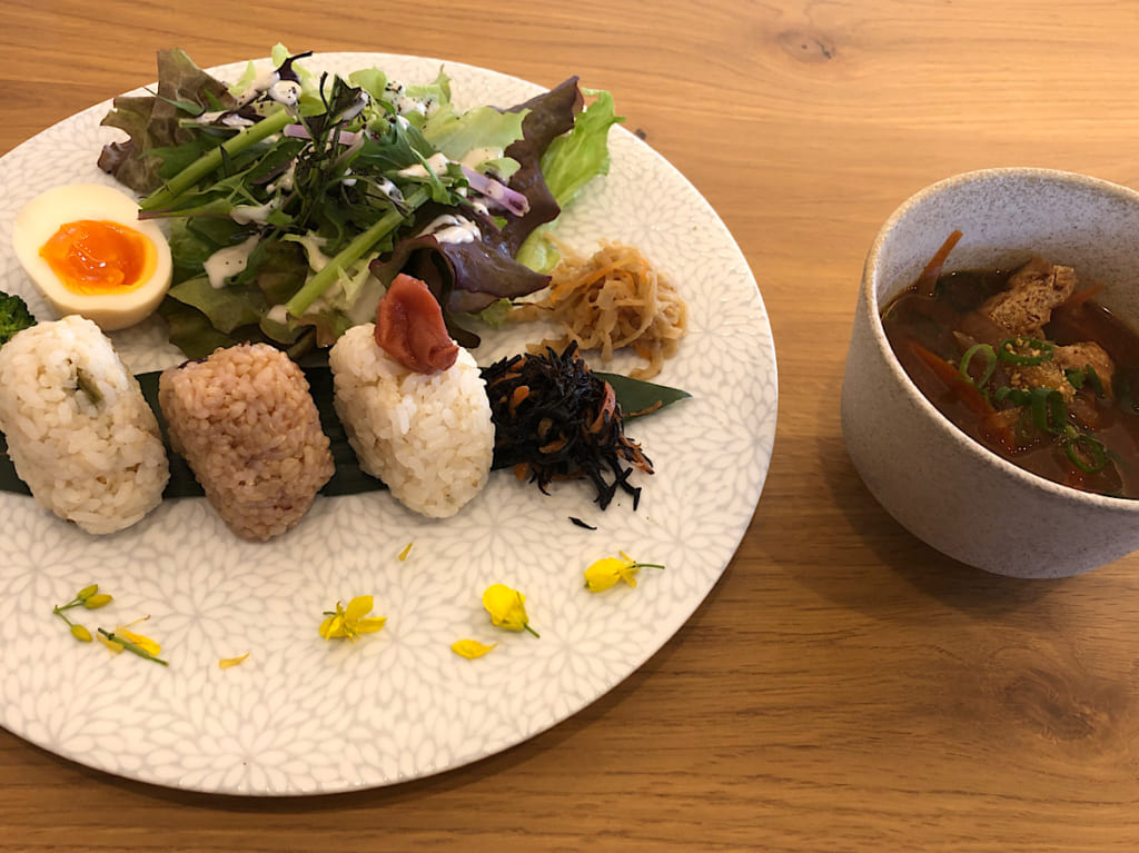 Green Cafe Mnoki