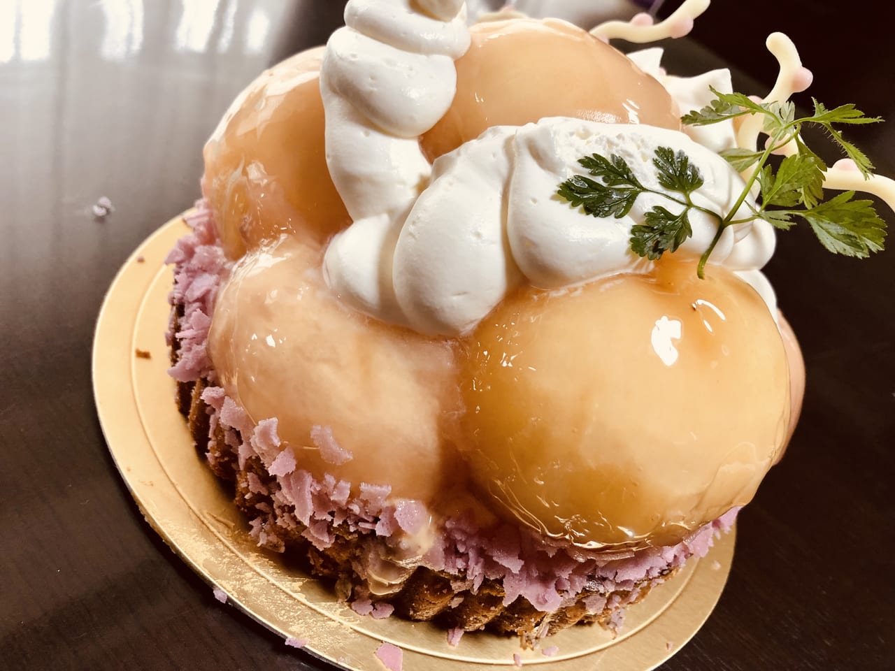 関市 Sweets Homare スイーツ ほまれ の特大桃ケーキは見た目 味ともに大満足です 号外net 可児市 岐阜県中濃地域